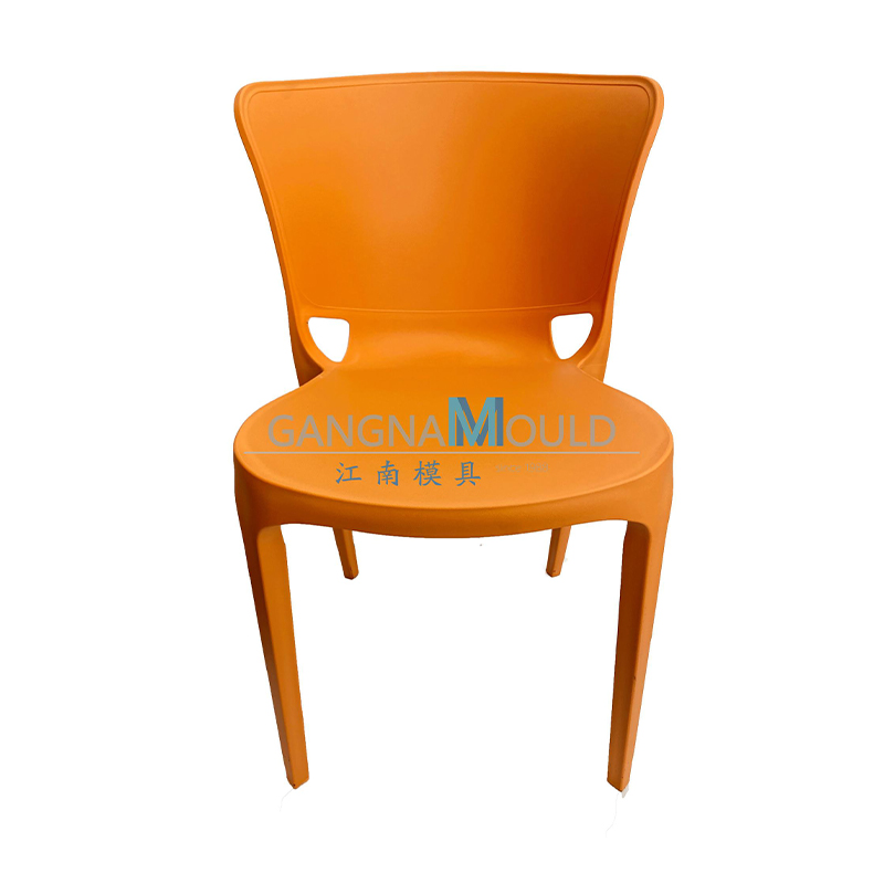 JN-182 Moule d'injection de chaise d'empilement de conception italienne