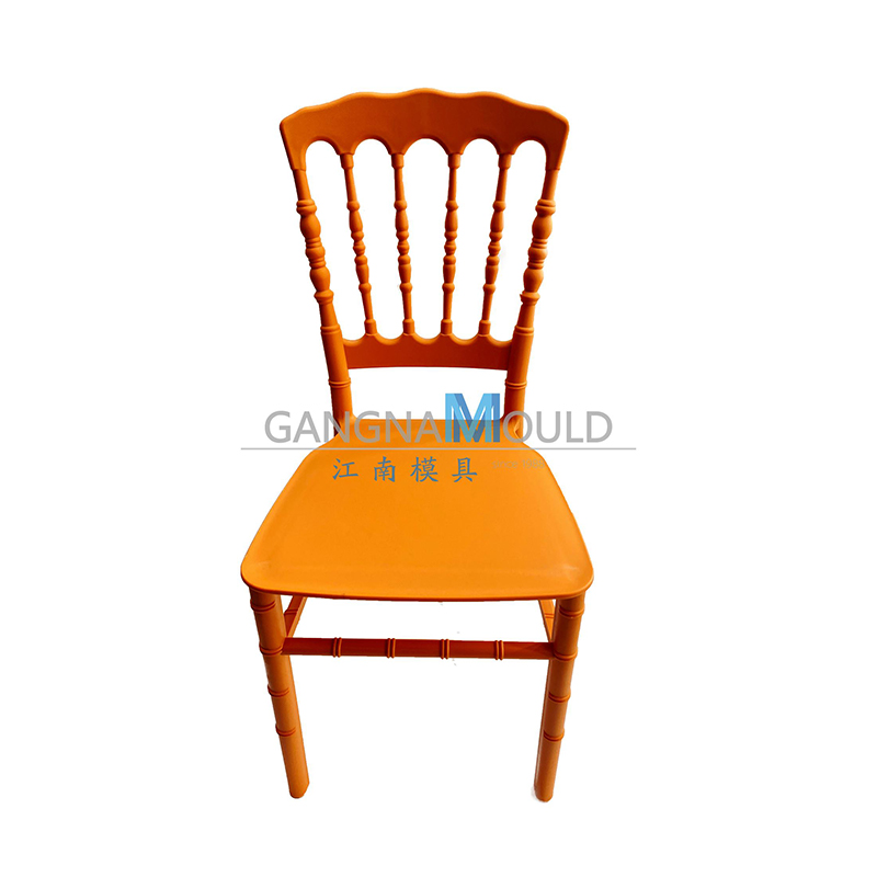 JN-174 Moule d'injection de chaise d'empilement de conception italienne
